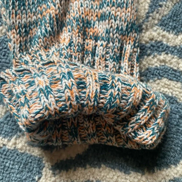 Large Perfect Daytrip off the shoulder sweater Super Cute Trend Stylish Like New - Picture 12 of 17